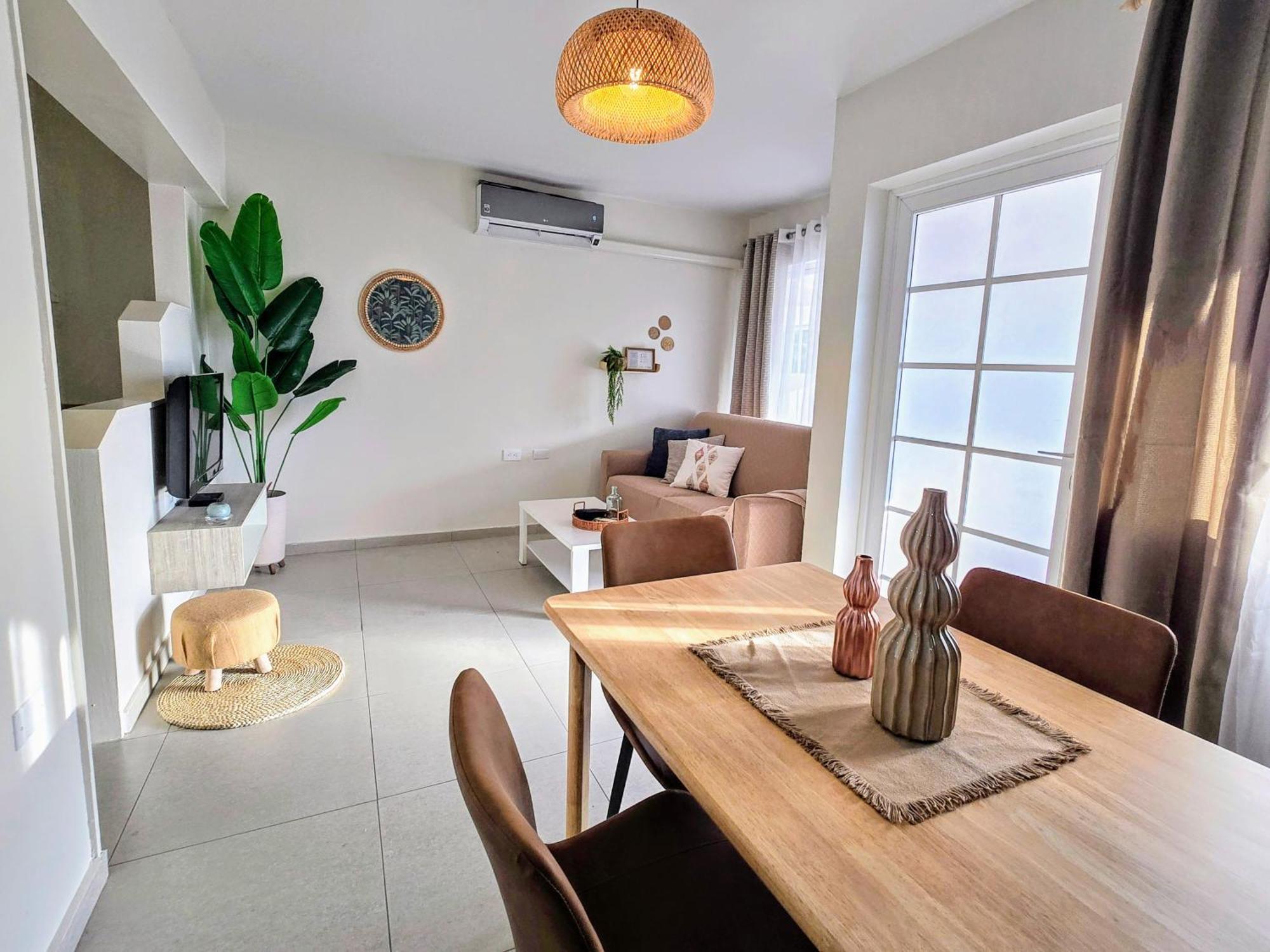 Rooi Santo Residence Palm Beach Kültér fotó